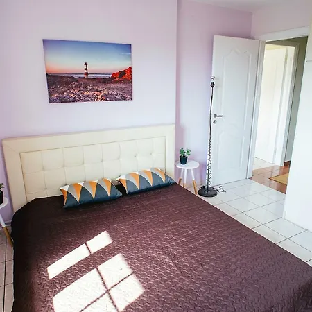 Drosia, 2 Hours From Athens, Few Seconds From The Beach * Kouvéla