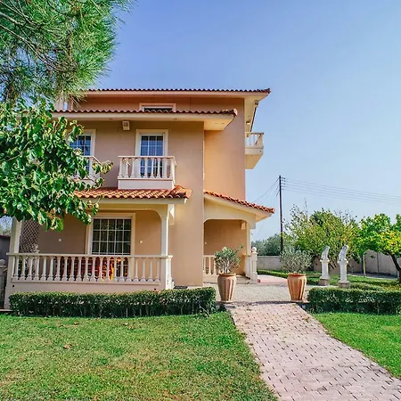 Drosia, 2 Hours From Athens, Few Seconds From The Beach Willa Kouvéla